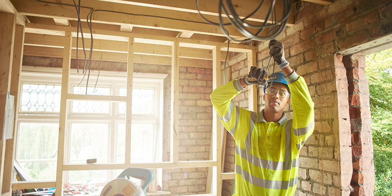 hiring a professional electrician 